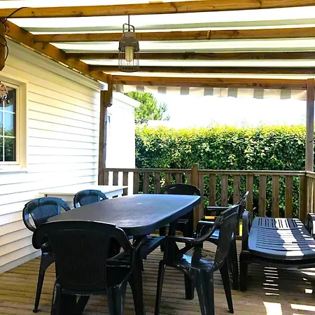 Chalet Climatise - Piscines Chauffees 3*